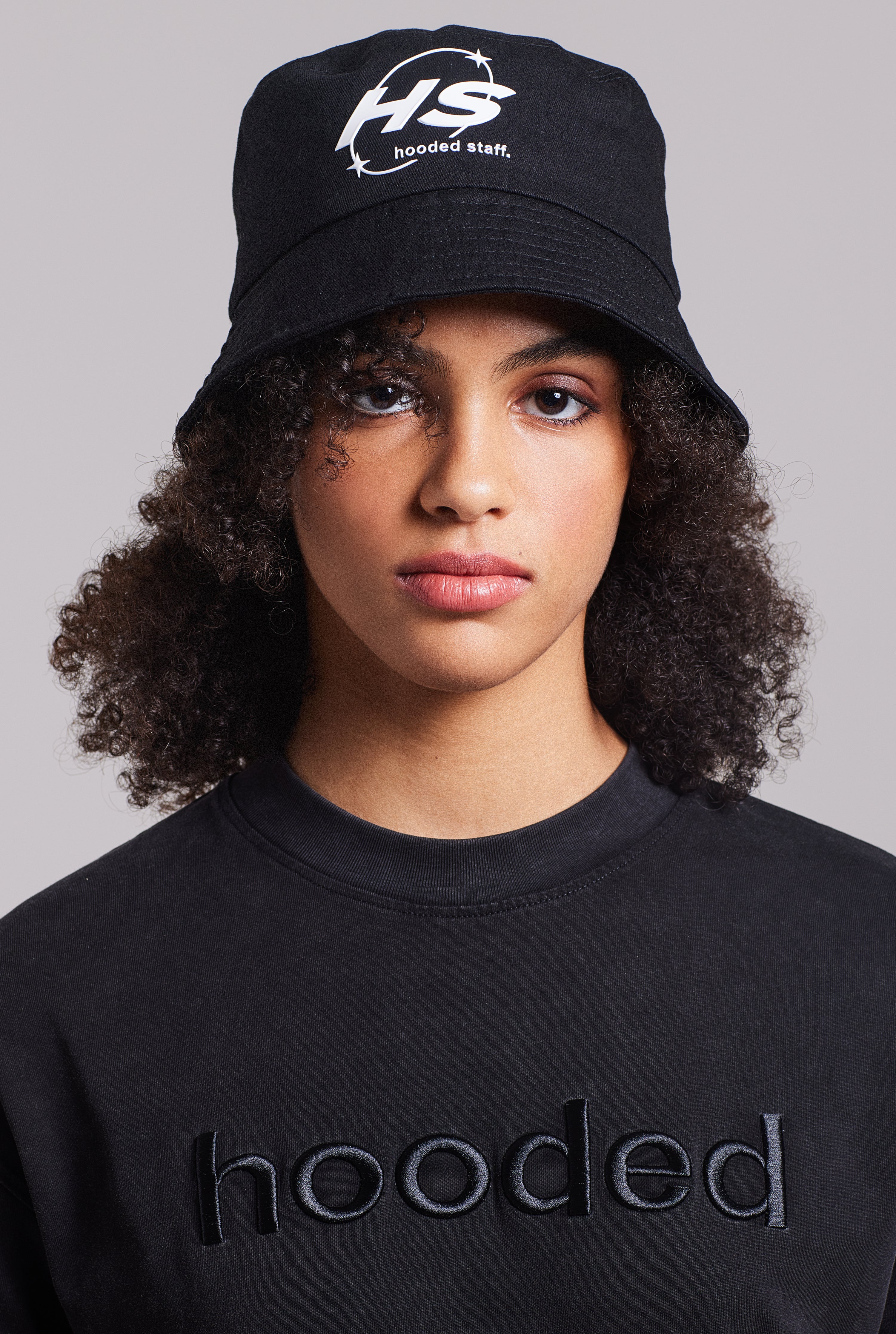 ASTRO BUCKET HAT ONYX – hooded staff.