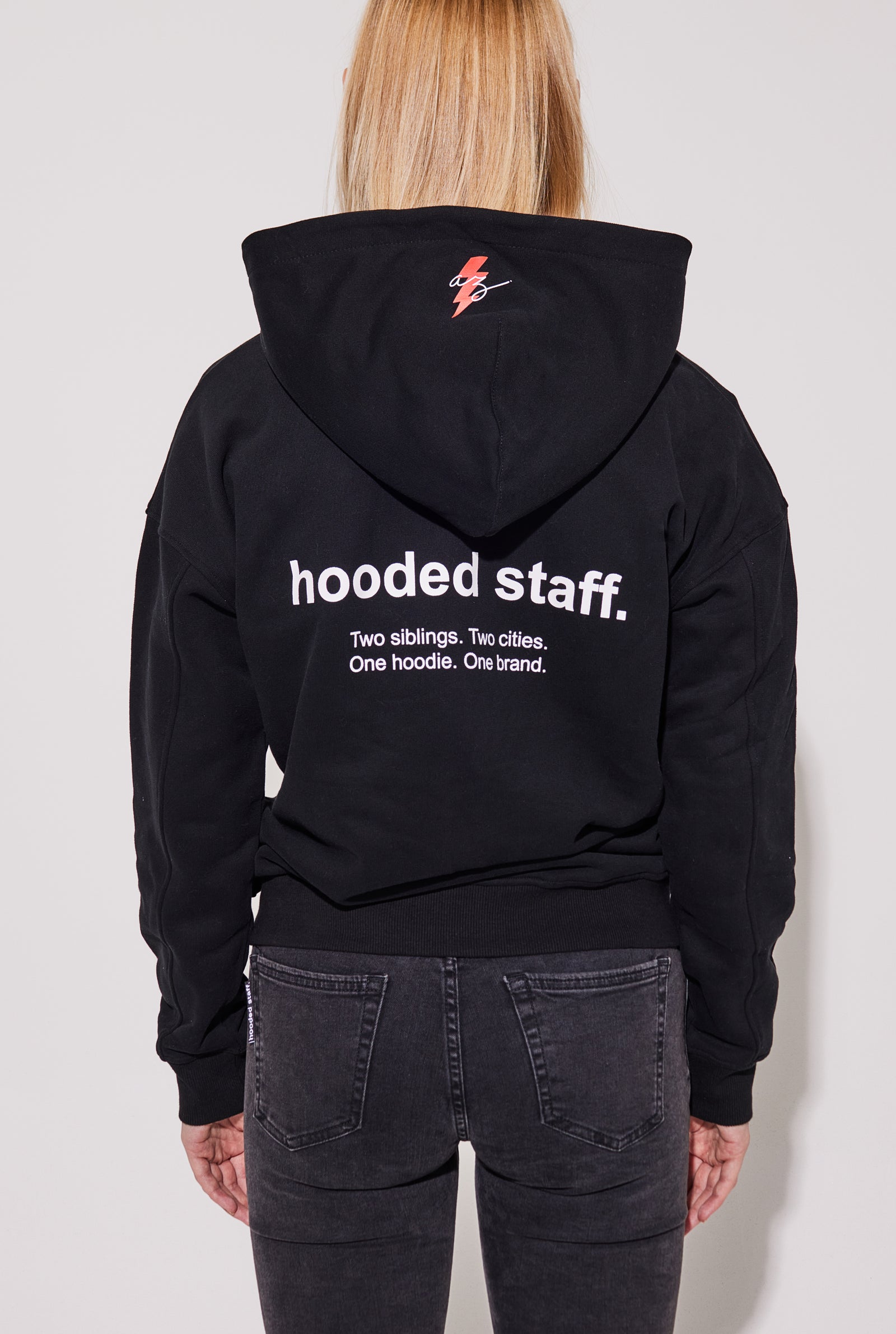 INTRO ZIP HOODIE ONYX – hooded staff.