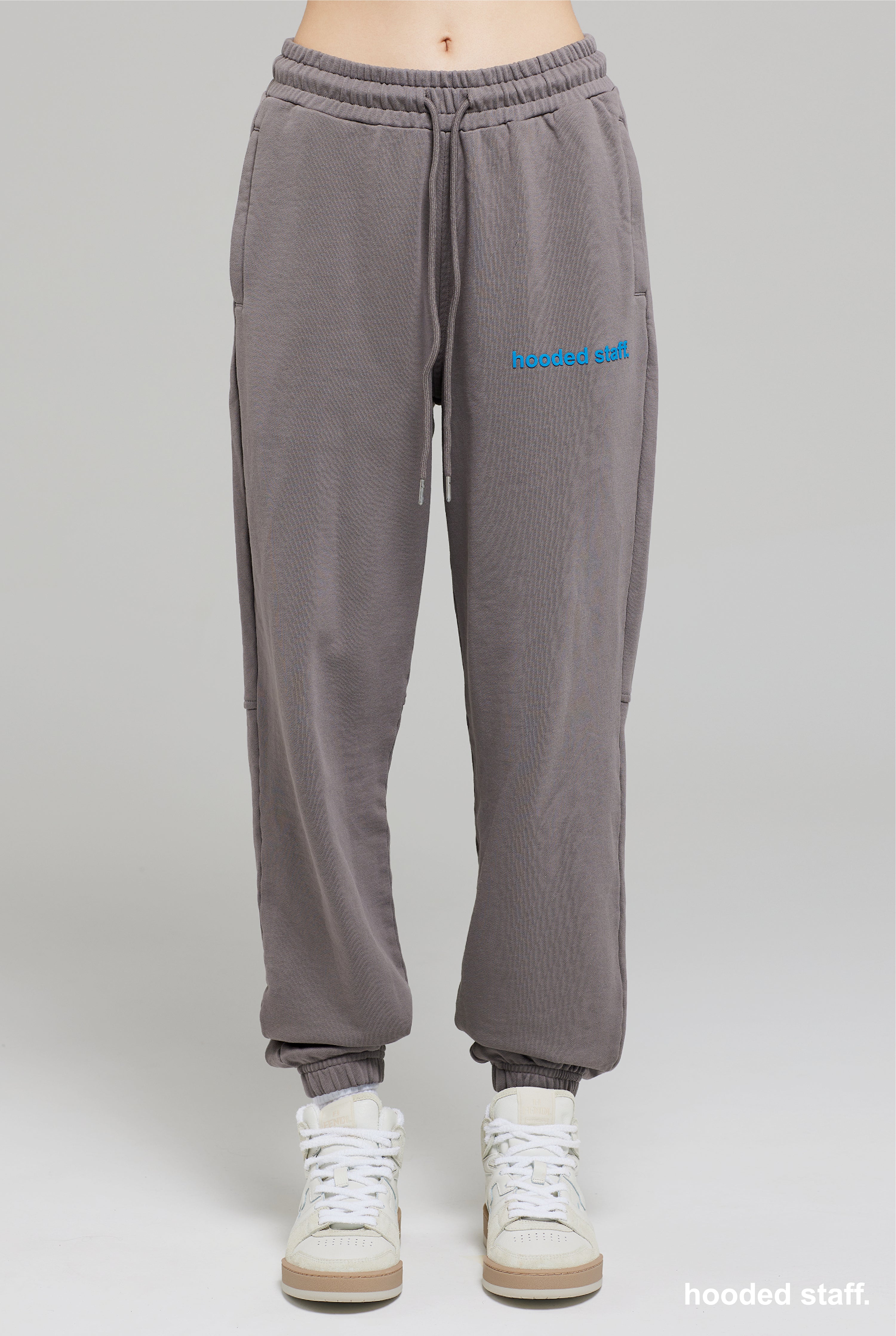CORE JOGGER STONE – hooded staff.