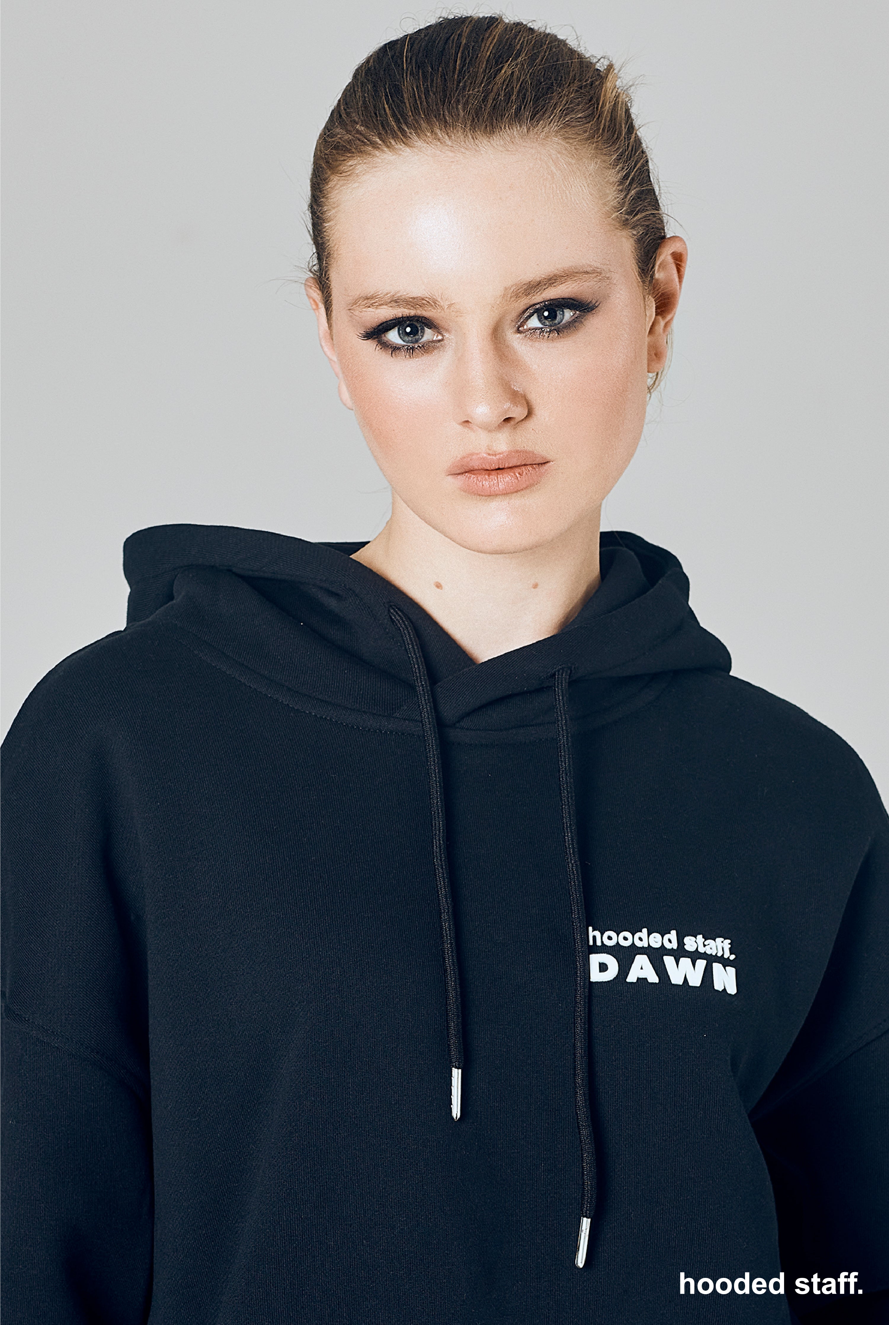 DAWN HOODIE MIDNIGHT – hooded staff.